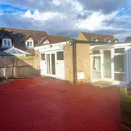 Elegant 2 Bedroom Chalet Edinburgh Exterior foto